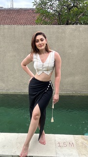 Shefali Zariwala feet photo thumbnail