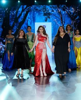 Shefali Zariwala feet photo thumbnail