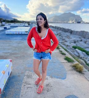 Shehnaaz Gill feet photo 14