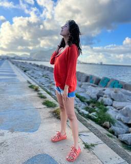 Shehnaaz Gill feet photo 19