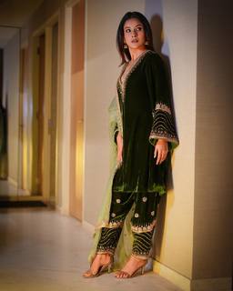 Shehnaaz Gill feet photo 11