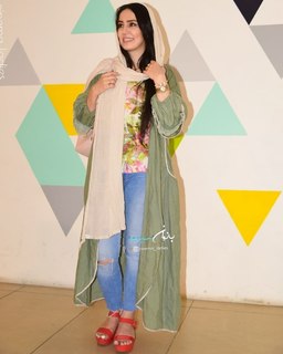 Sheida Yousefi feet photo 2