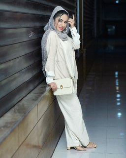 Sheida Yousefi feet photo 14