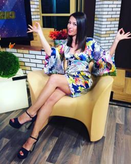 Sheila Capriolo feet photo thumbnail