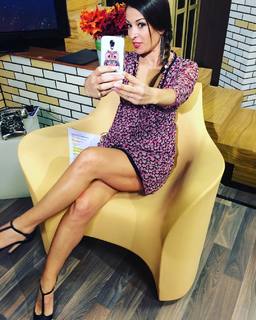 Sheila Capriolo feet photo thumbnail
