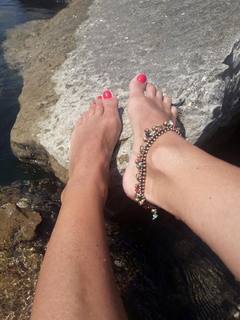 Sheila Capriolo feet photo thumbnail