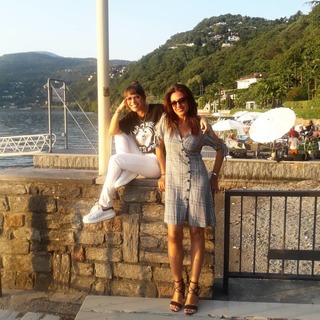 Sheila Capriolo feet photo thumbnail