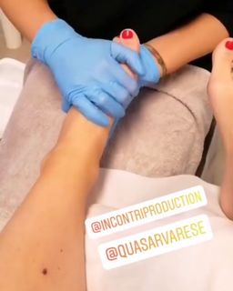 Sheila Capriolo feet photo thumbnail