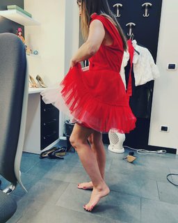 Sheila Capriolo feet photo thumbnail