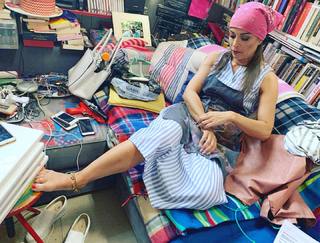 Sheila Capriolo feet photo thumbnail