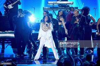 Sheila E. feet photo 8