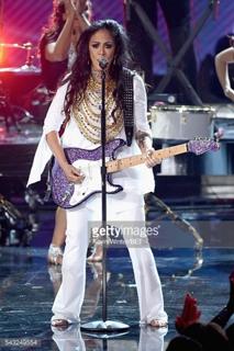 Sheila E. feet photo 2