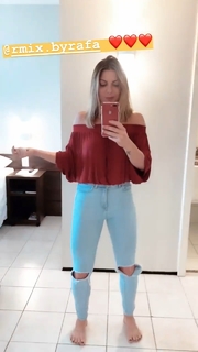 Sheila Mello feet photo 17