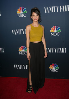 Sheila Vand feet photo 10