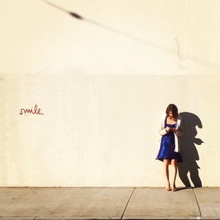 Sheila Vand feet photo 9
