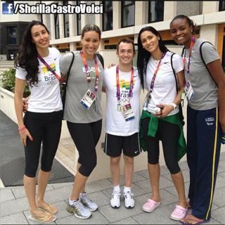 Sheilla Castro feet photo thumbnail