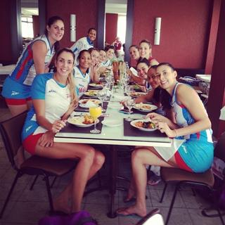 Sheilla Castro feet photo thumbnail