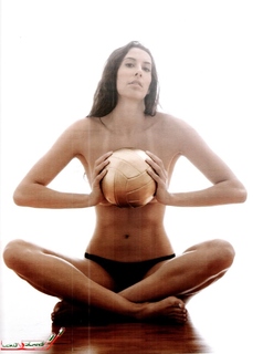 Sheilla Castro feet photo thumbnail