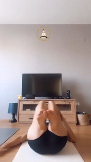 Sheilla Castro feet photo thumbnail