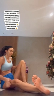 Sheilla Castro feet photo thumbnail