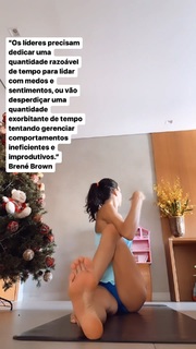 Sheilla Castro feet photo thumbnail