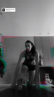 Sheilla Castro feet photo thumbnail