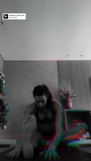 Sheilla Castro feet photo thumbnail