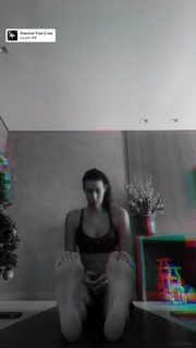 Sheilla Castro feet photo thumbnail