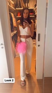 Sheilla Castro feet photo thumbnail