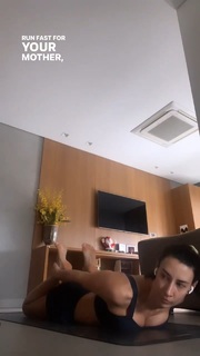 Sheilla Castro feet photo thumbnail