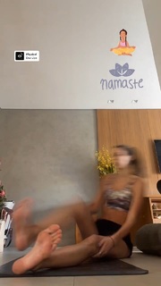 Sheilla Castro feet photo thumbnail