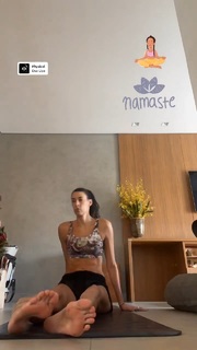 Sheilla Castro feet photo thumbnail