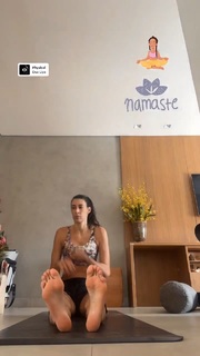 Sheilla Castro feet photo thumbnail