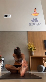 Sheilla Castro feet photo thumbnail