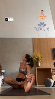 Sheilla Castro feet photo thumbnail