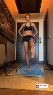 Sheilla Castro feet photo thumbnail