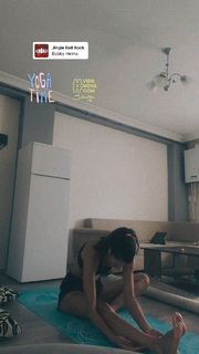 Sheilla Castro feet photo thumbnail