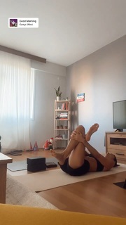 Sheilla Castro feet photo thumbnail