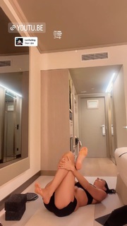 Sheilla Castro feet photo thumbnail