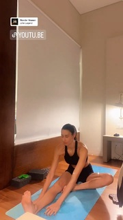 Sheilla Castro feet photo thumbnail