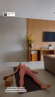 Sheilla Castro feet photo thumbnail