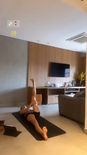 Sheilla Castro feet photo thumbnail