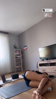 Sheilla Castro feet photo thumbnail