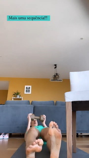 Sheilla Castro feet photo thumbnail