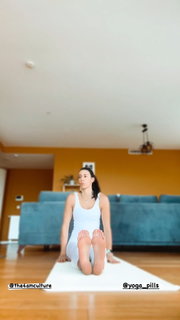 Sheilla Castro feet photo thumbnail