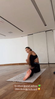 Sheilla Castro feet photo thumbnail