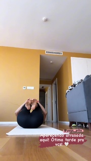 Sheilla Castro feet photo thumbnail