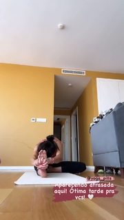 Sheilla Castro feet photo thumbnail