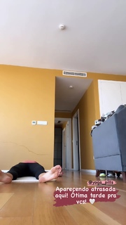 Sheilla Castro feet photo thumbnail