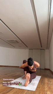 Sheilla Castro feet photo thumbnail